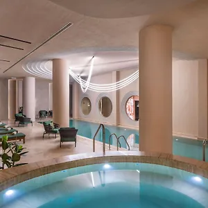 Swissotel Отель Тбилиси